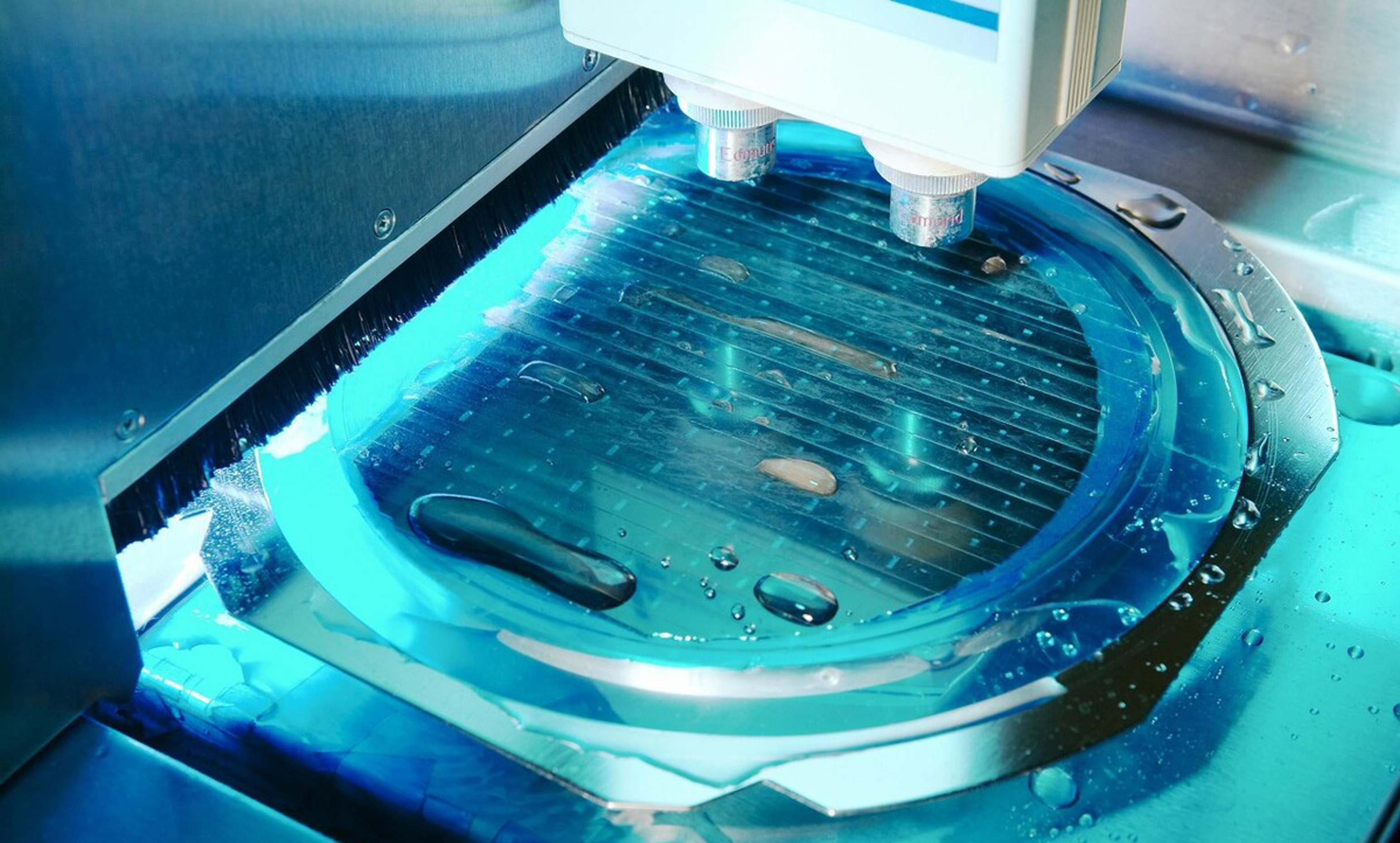 Thin film deposition equipment